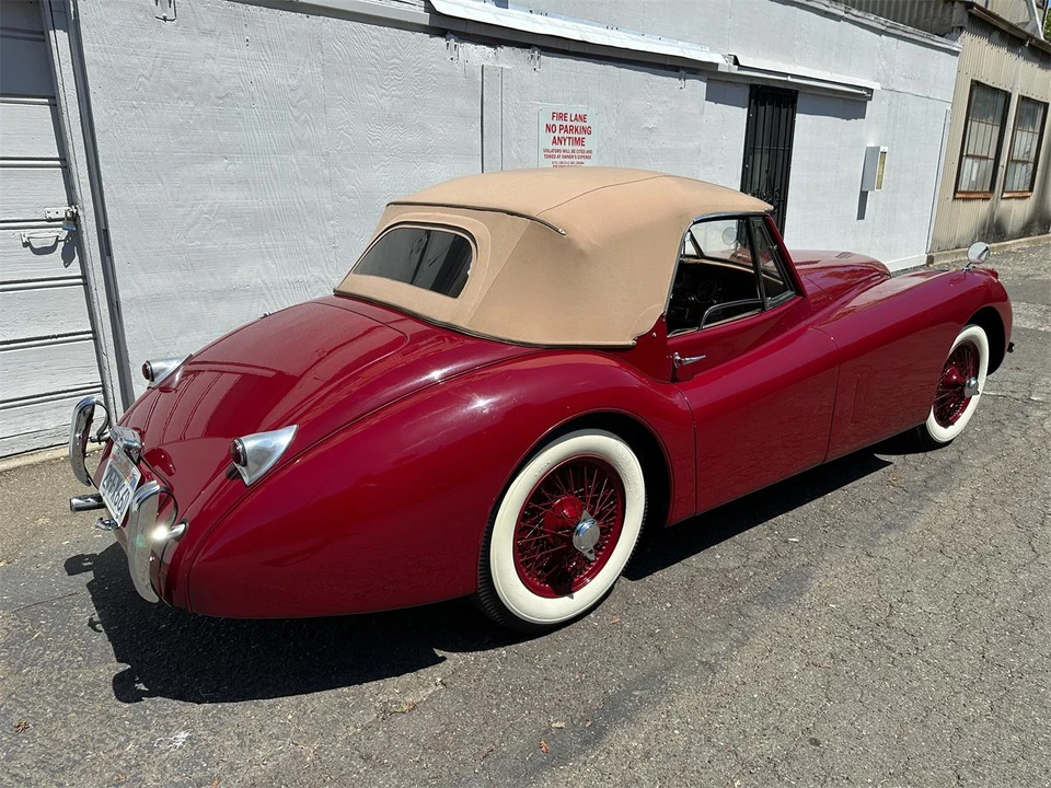 1954 Jaguar XK120 - Image 3 of 31