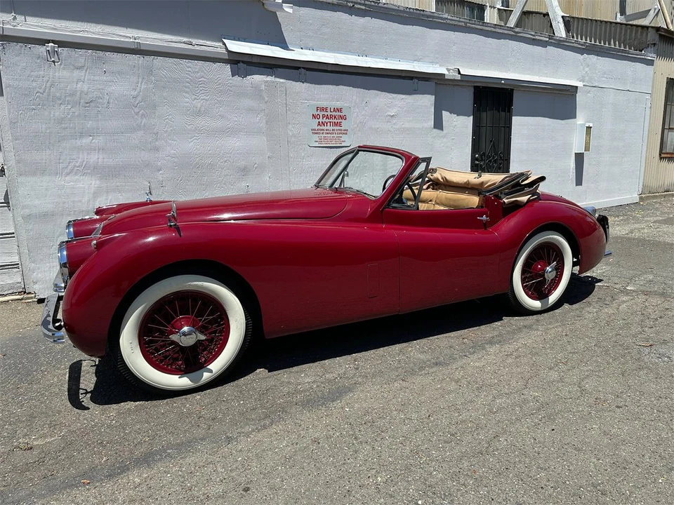 1954 Jaguar XK120 - Image 8 of 31