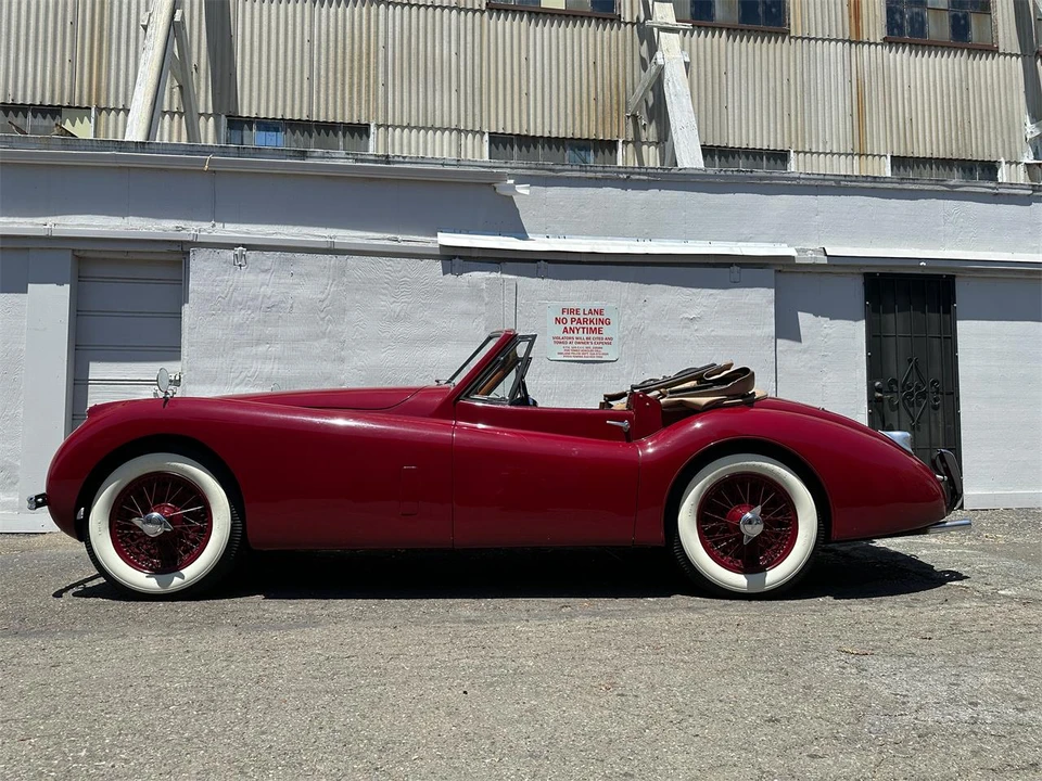 1954 Jaguar XK120 - Image 11 of 31