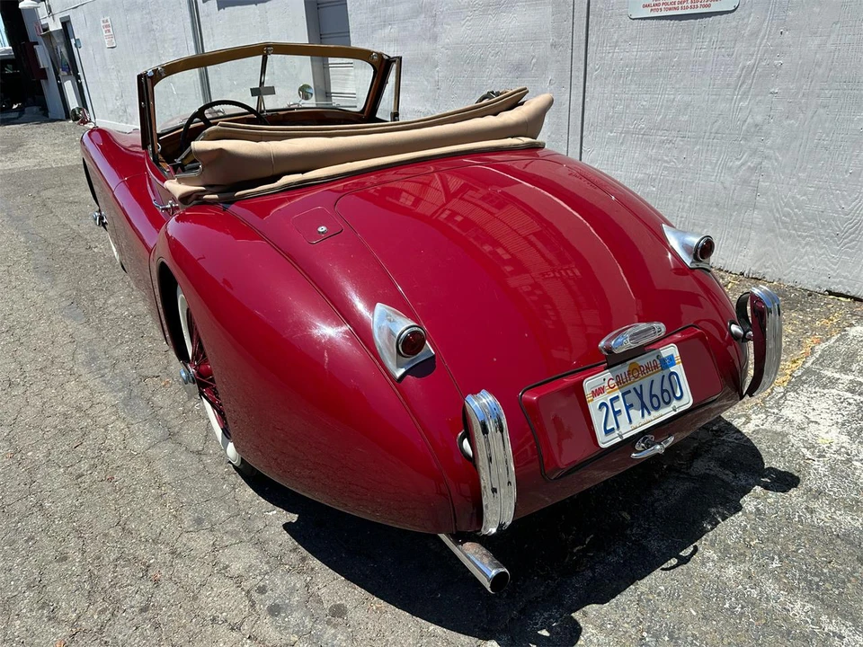1954 Jaguar XK120 - Image 16 of 31