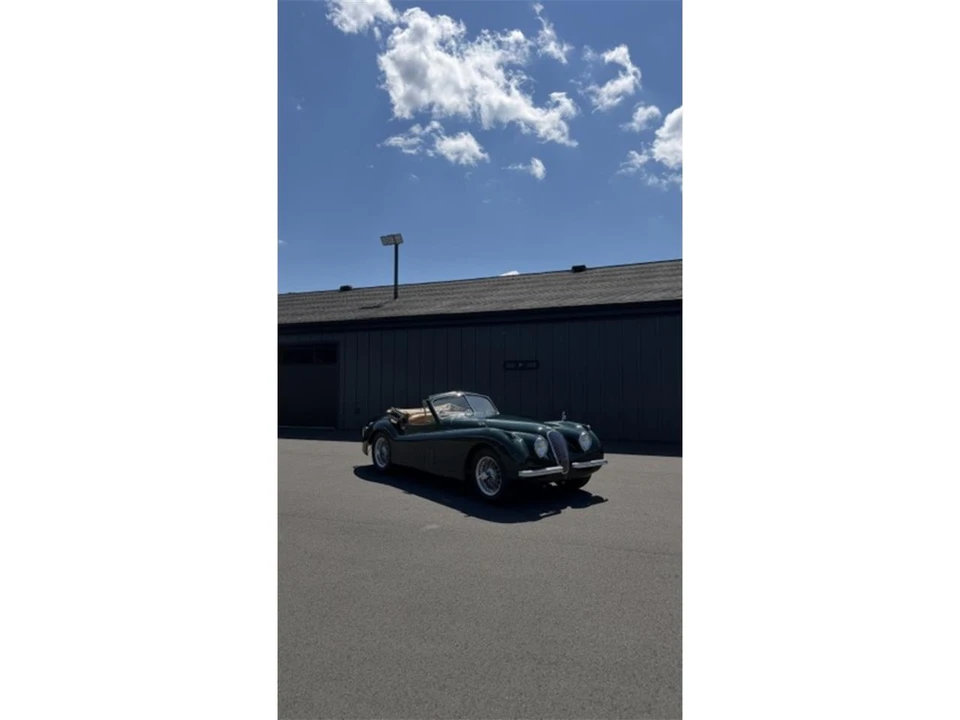1954 Jaguar XK120 - Image 12 of 16