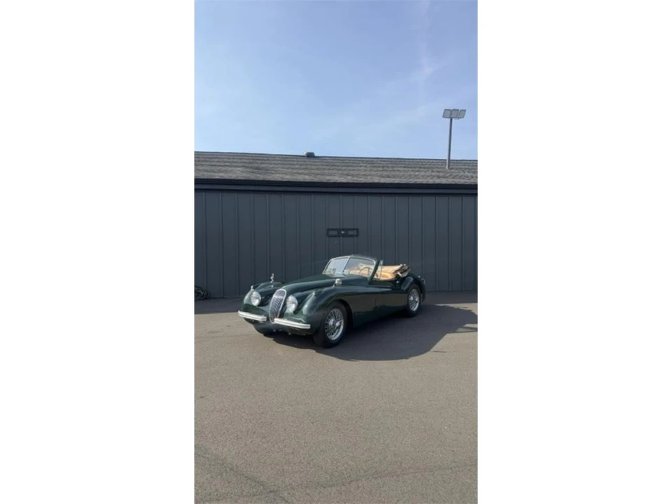 1954 Jaguar XK120 - Image 7 of 16