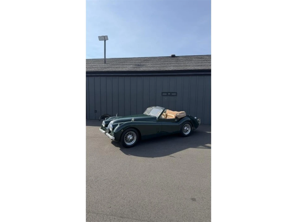 1954 Jaguar XK120 - Image 5 of 16