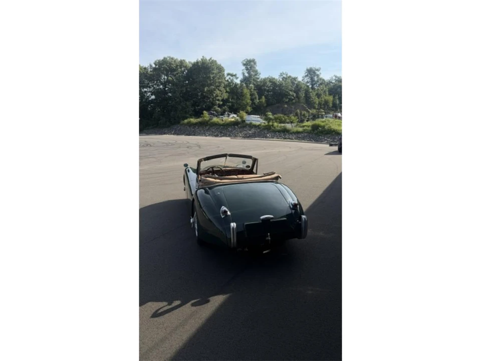 1954 Jaguar XK120 - Image 6 of 16