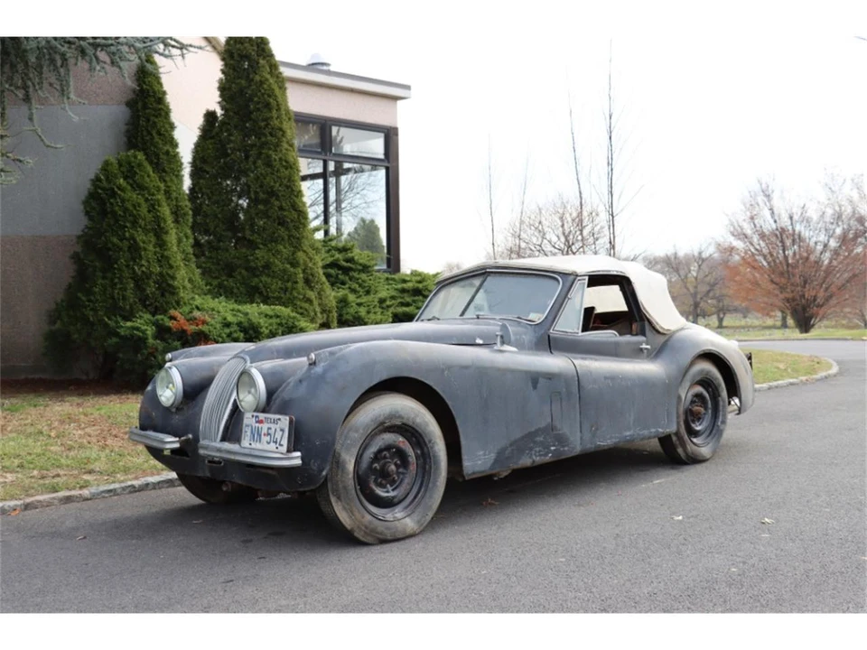 1954 Jaguar XK120 - Image 2 of 8