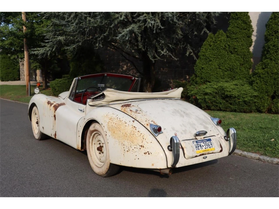 1954 Jaguar XK120 - Image 6 of 8