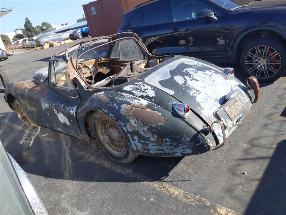 1954 Jaguar XK120 - Image 4 of 6