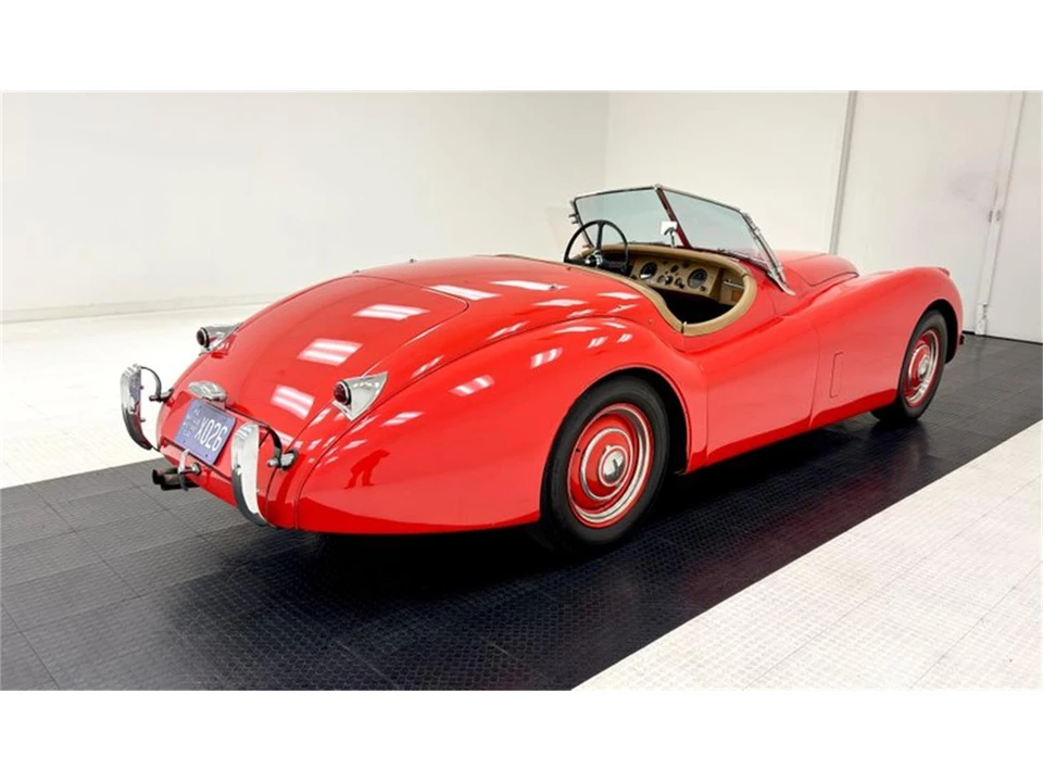 1954 Jaguar XK120 - Image 10 of 31