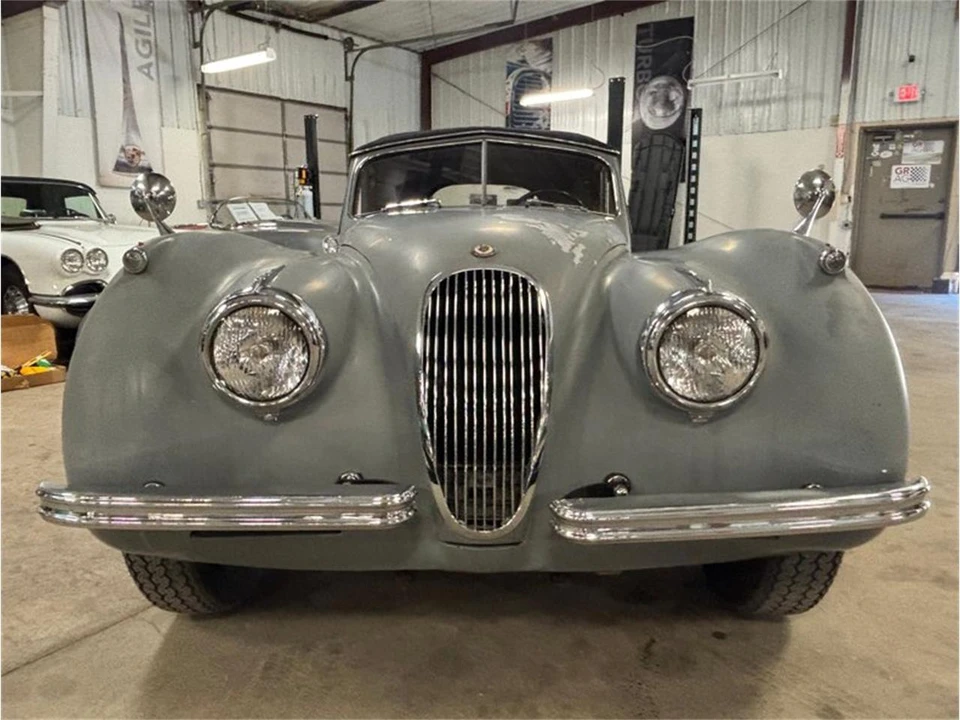1954 Jaguar XK120 - Image 9 of 31