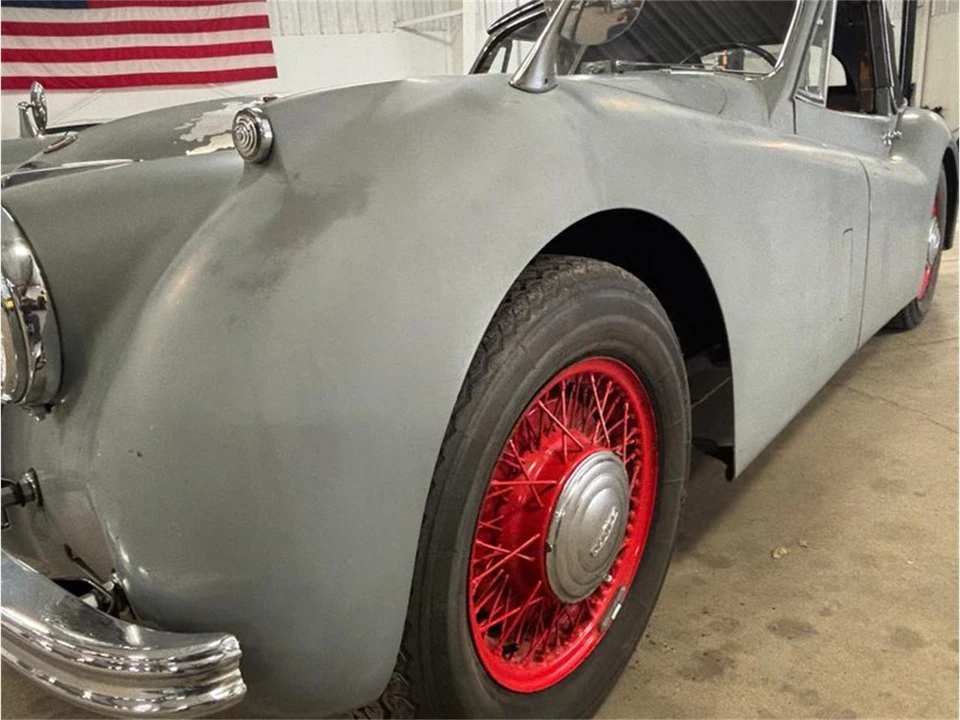 1954 Jaguar XK120 - Image 10 of 31