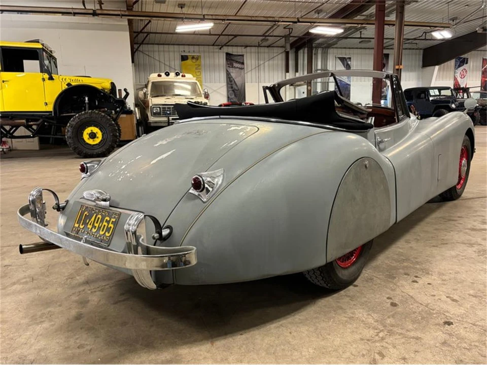 1954 Jaguar XK120 - Image 30 of 31