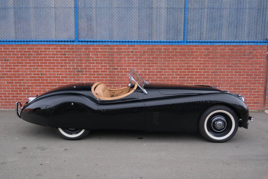 1954 Jaguar XK120 OTS Roadster - Image 20 of 31