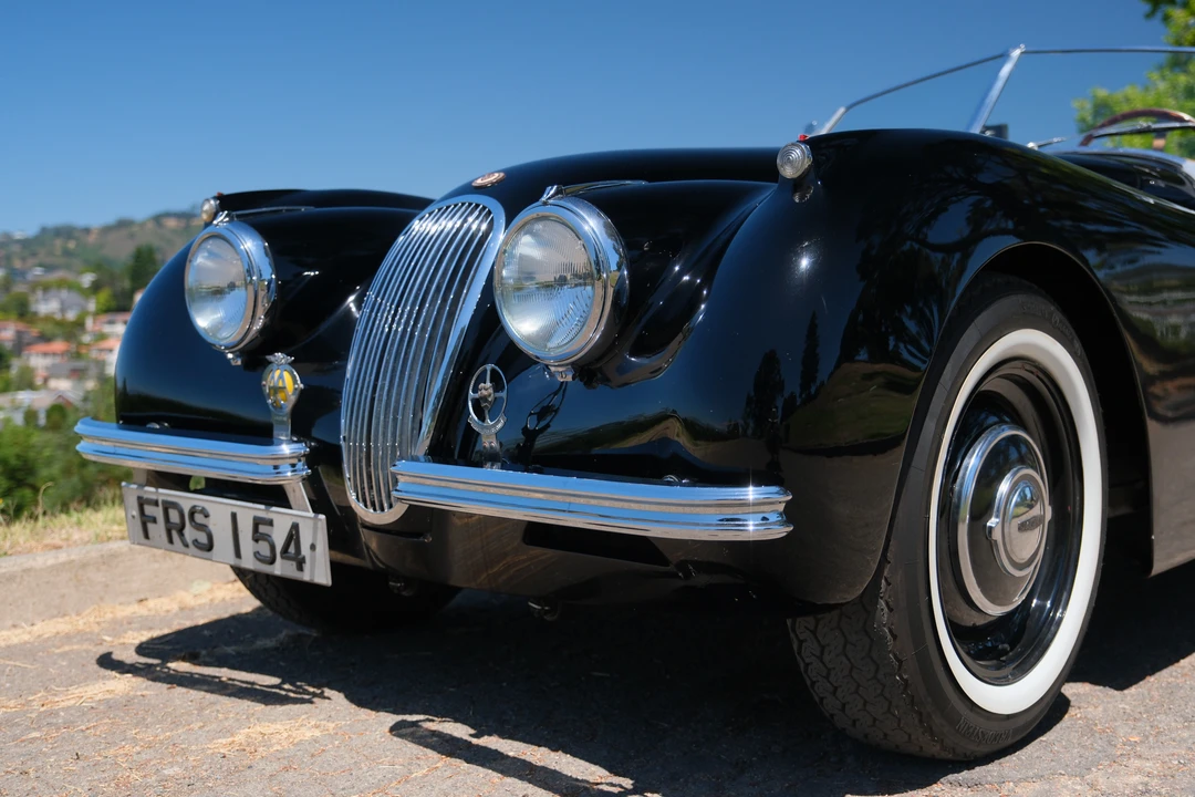 1954 Jaguar XK120 OTS Roadster - Image 25 of 31