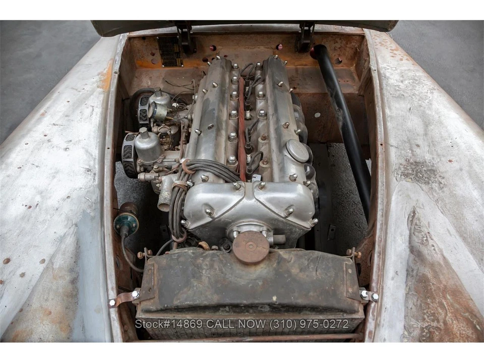 1954 Jaguar XK120 - Image 28 of 31