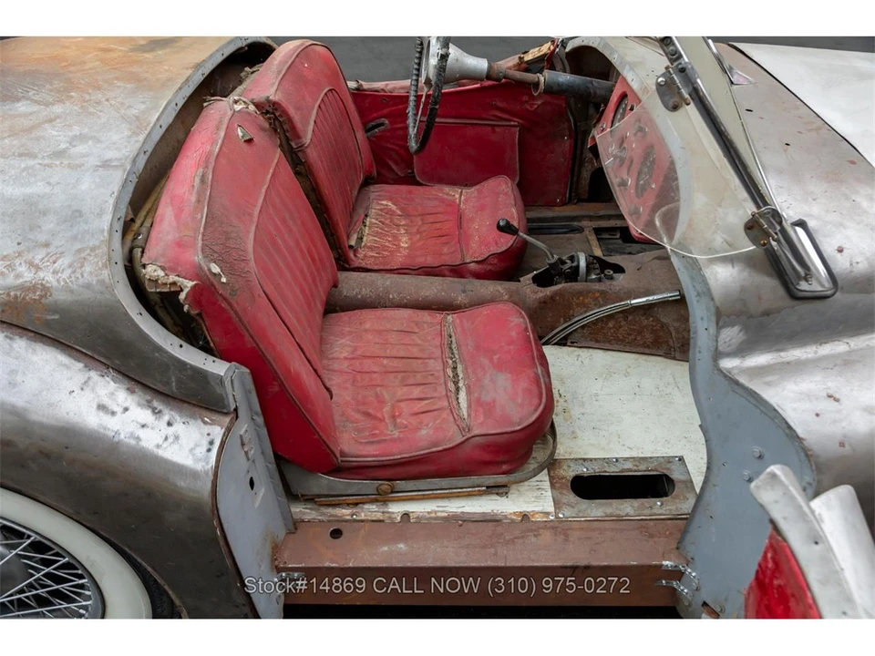 1954 Jaguar XK120 - Image 19 of 31