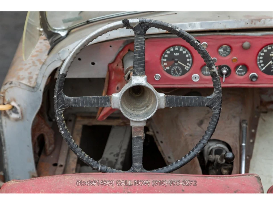 1954 Jaguar XK120 - Image 17 of 31