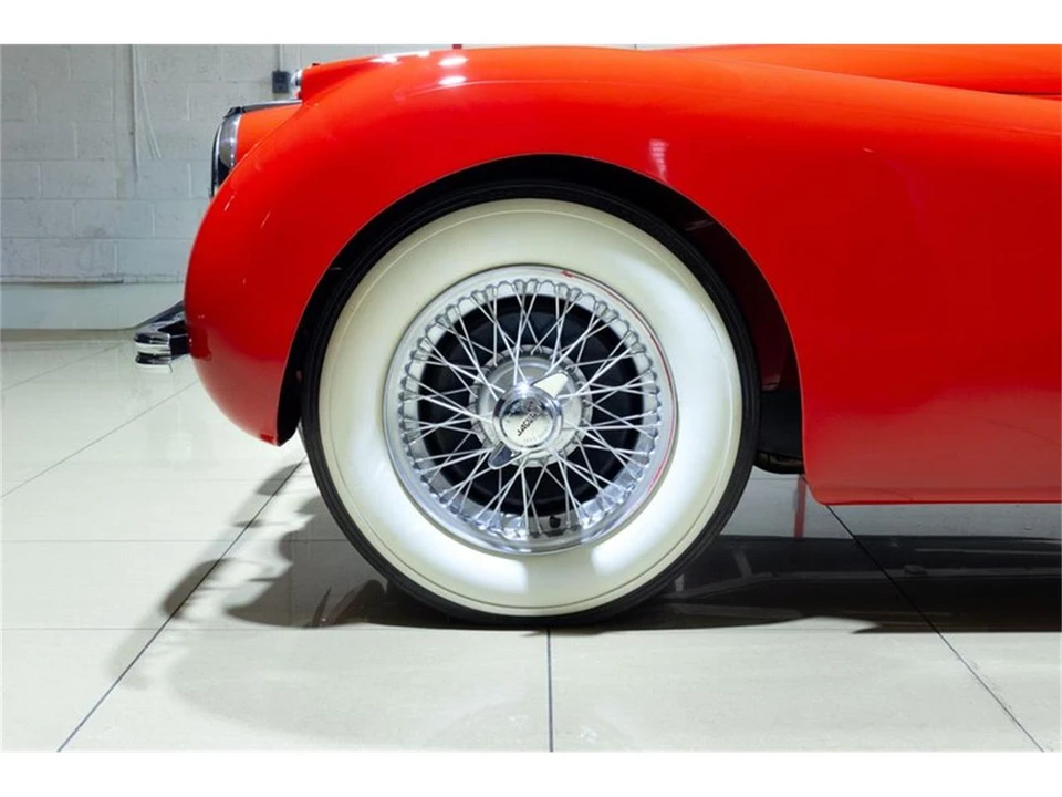 1954 Jaguar XK120 - Image 12 of 31