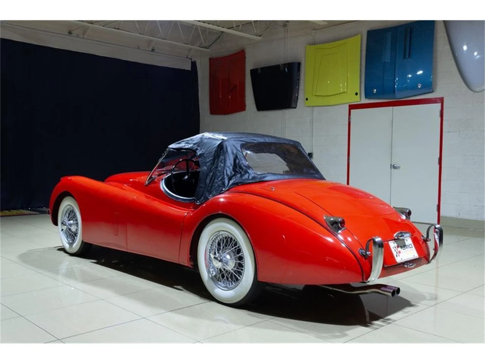 1954 Jaguar XK120 - Image 15 of 31