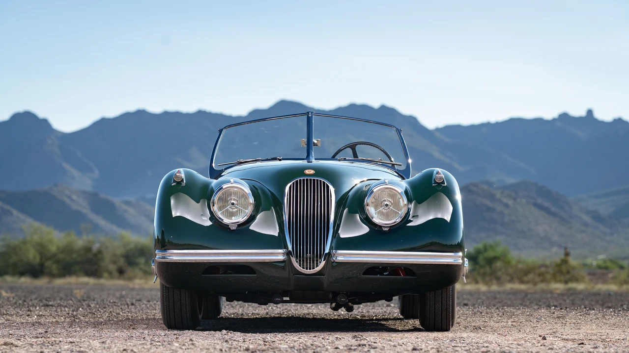 1954 Jaguar XK120 Special Equipment - Image 10 of 31
