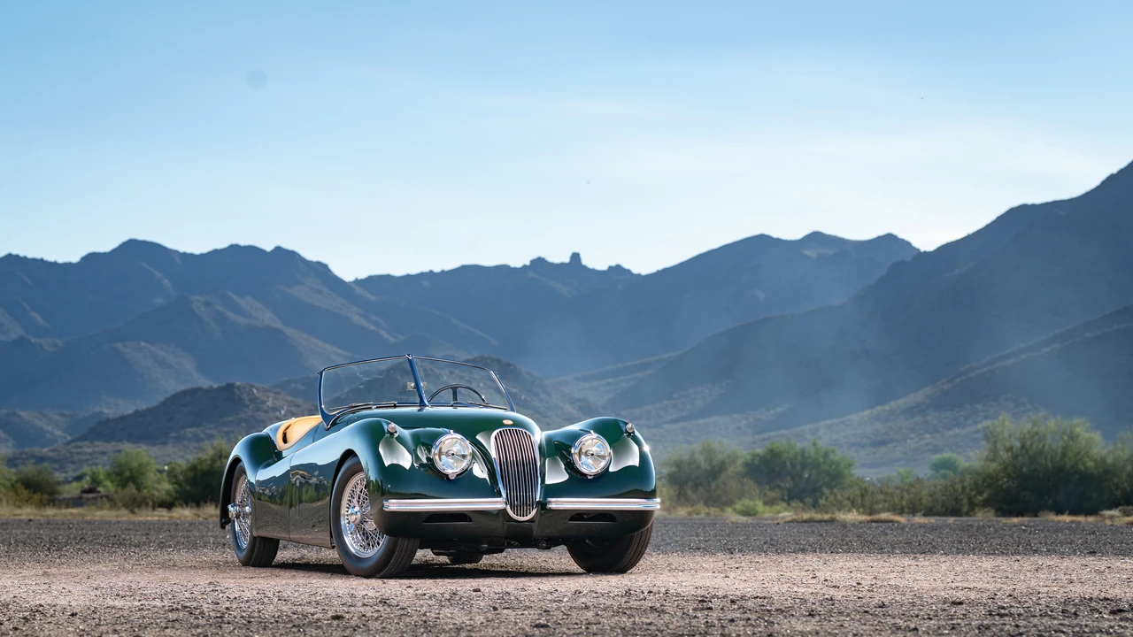 1954 Jaguar XK120 Special Equipment - Image 12 of 31