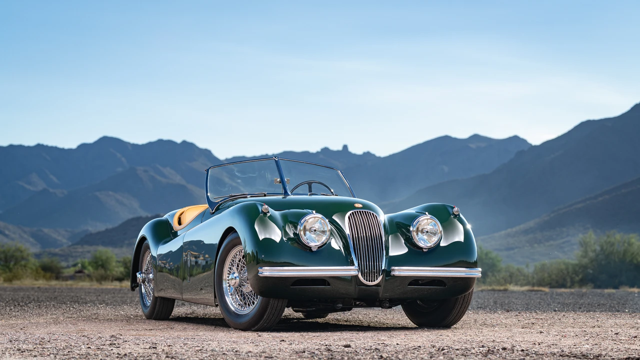 1954 Jaguar XK120 Special Equipment - Image 13 of 31