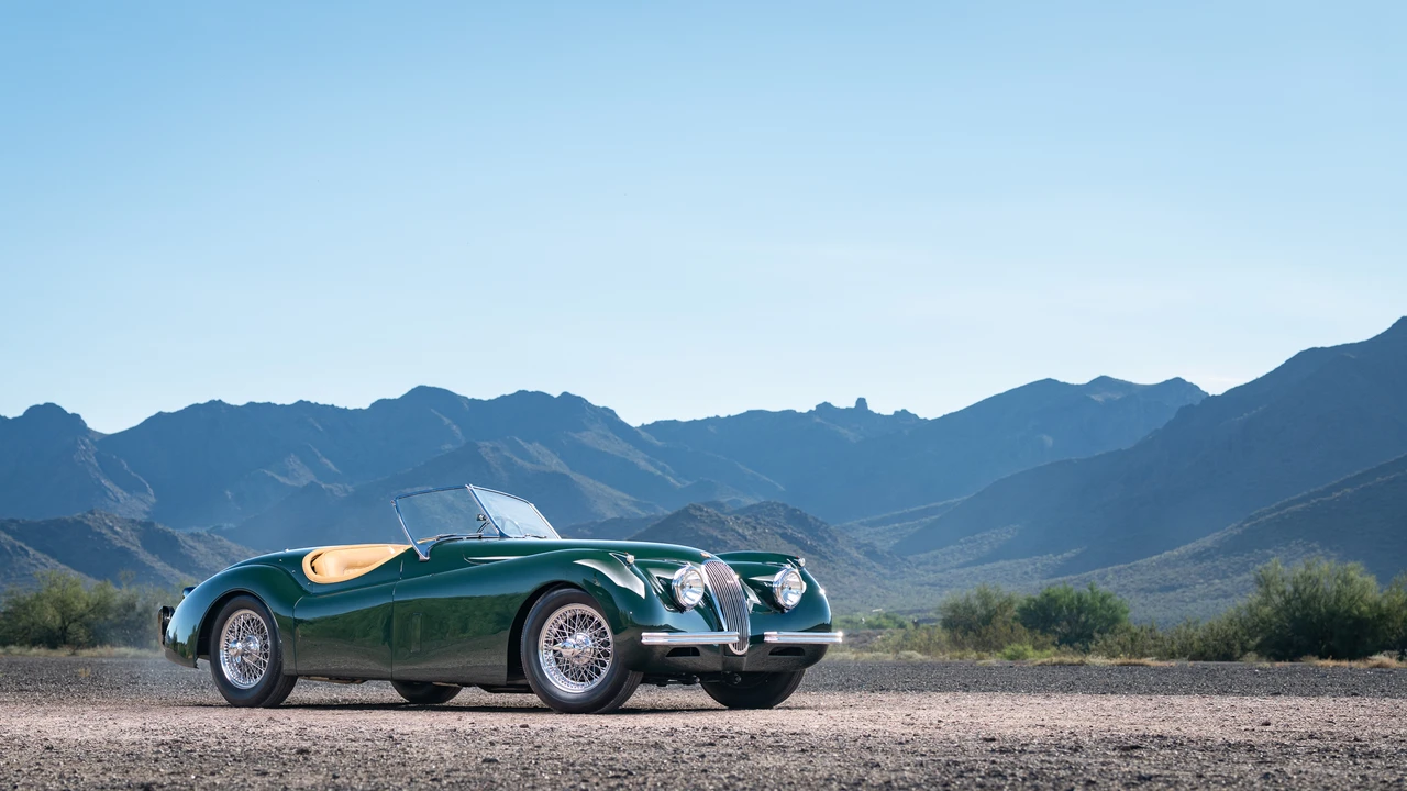 1954 Jaguar XK120 Special Equipment - Image 15 of 31