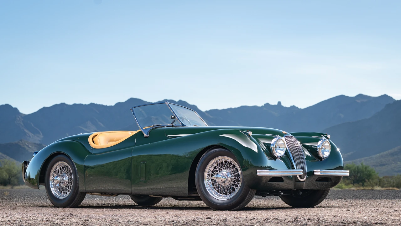 1954 Jaguar XK120 Special Equipment - Image 16 of 31