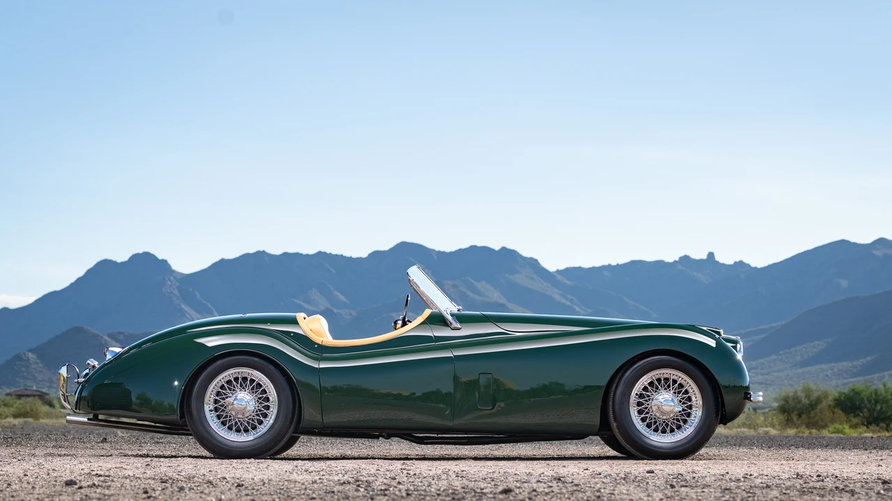 1954 Jaguar XK120 Special Equipment - Image 21 of 31