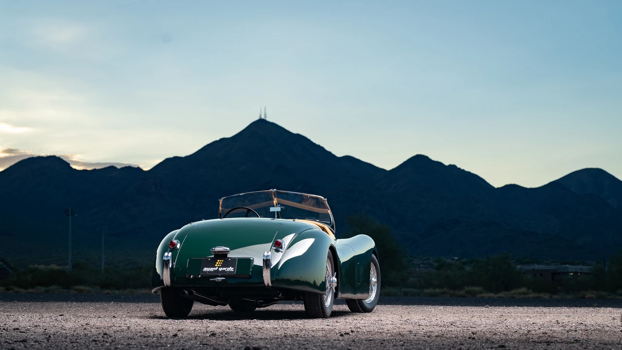 1954 Jaguar XK120 Special Equipment - Image 25 of 31