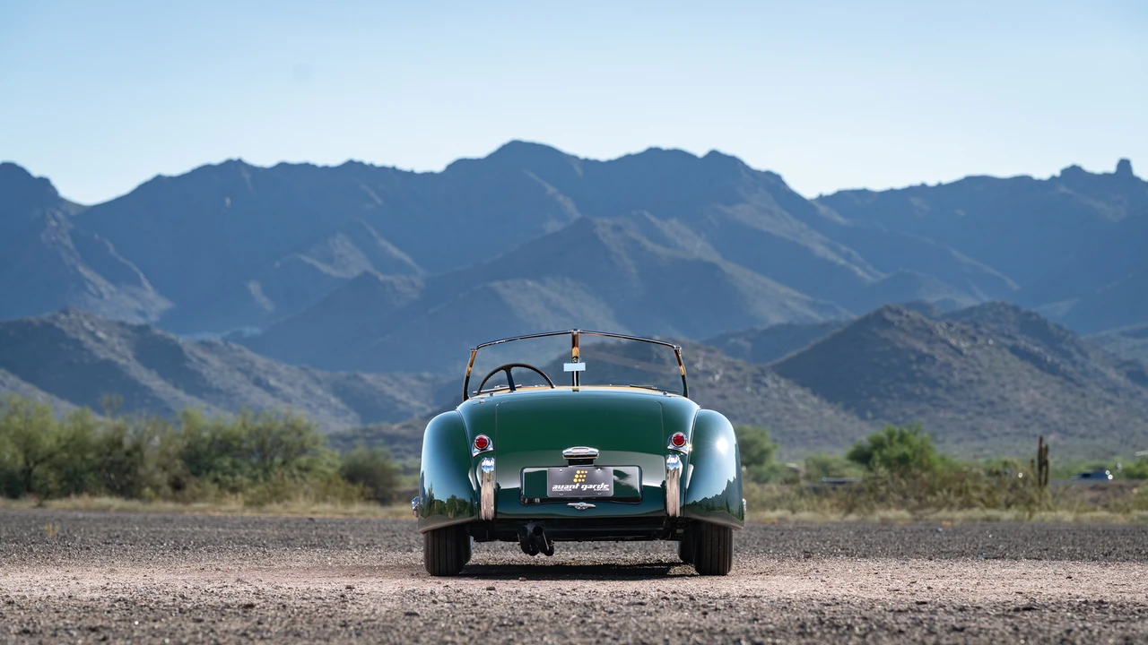 1954 Jaguar XK120 Special Equipment - Image 27 of 31