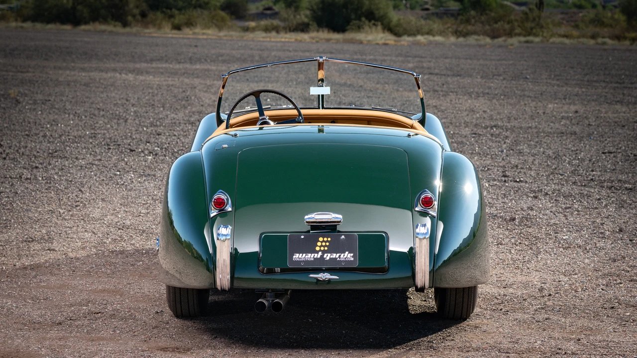1954 Jaguar XK120 Special Equipment - Image 28 of 31
