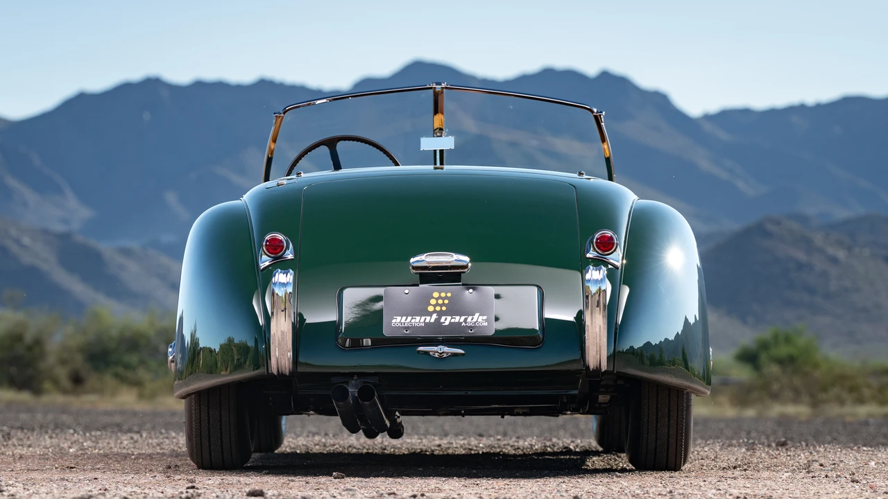 1954 Jaguar XK120 Special Equipment - Image 29 of 31