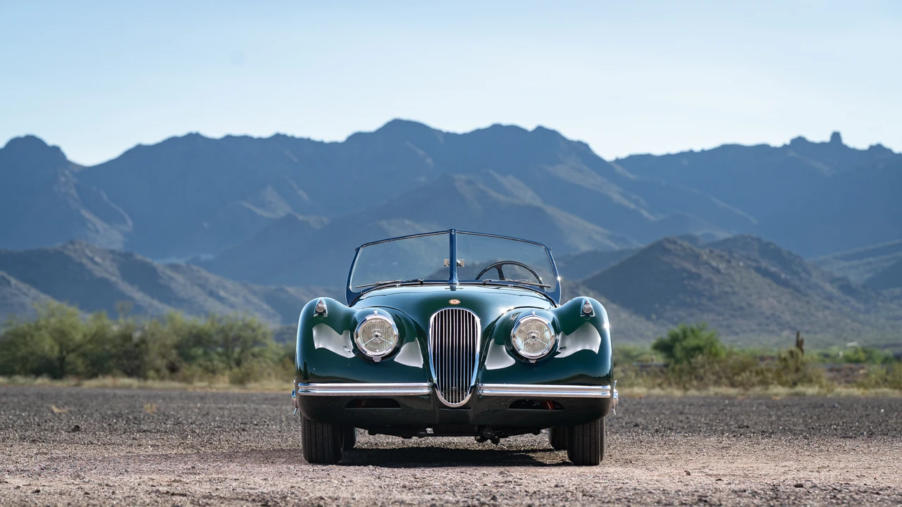1954 Jaguar XK120 Special Equipment - Image 9 of 31
