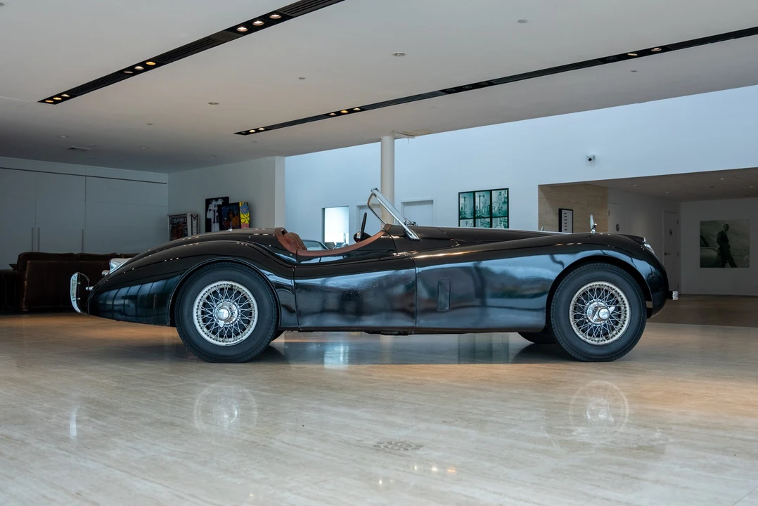 1954 Jaguar XK120 Special Equipment - Image 14 of 31