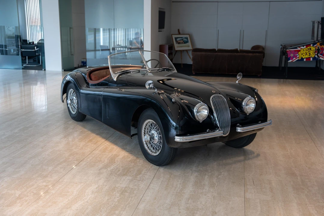 1954 Jaguar XK120 Special Equipment - Image 17 of 31