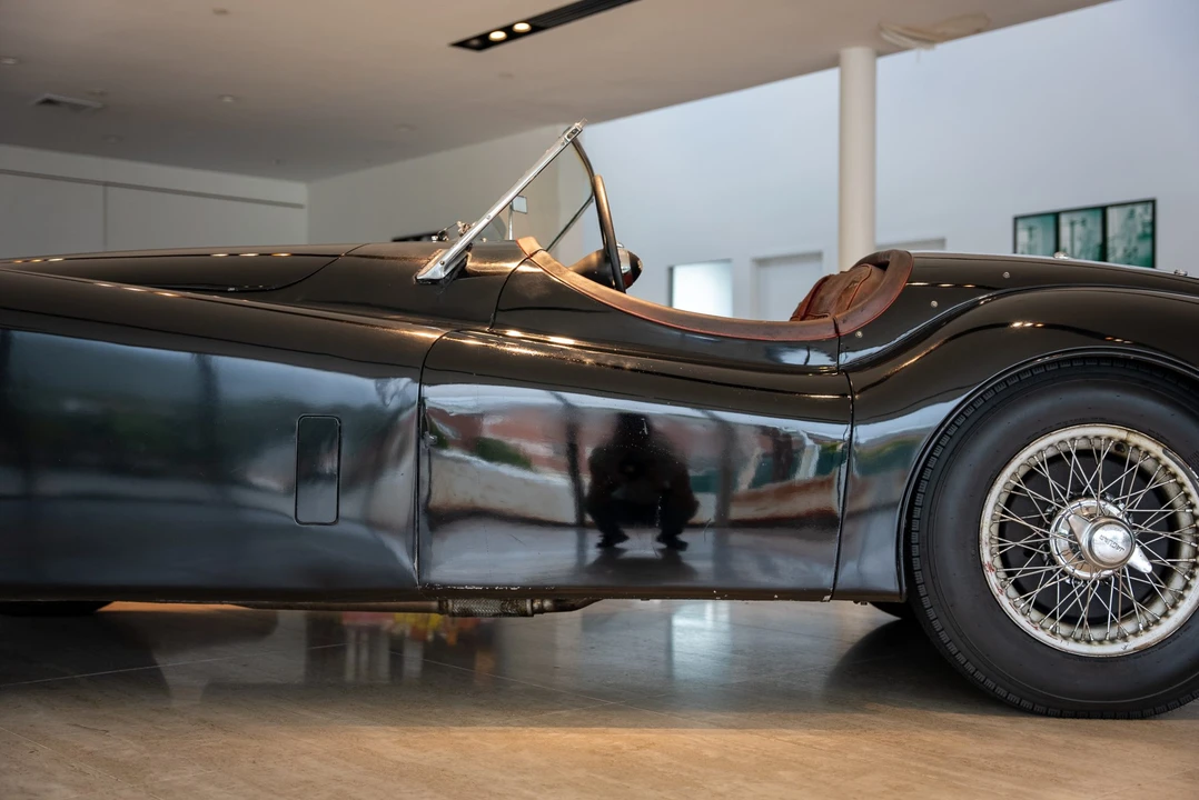 1954 Jaguar XK120 Special Equipment - Image 22 of 31
