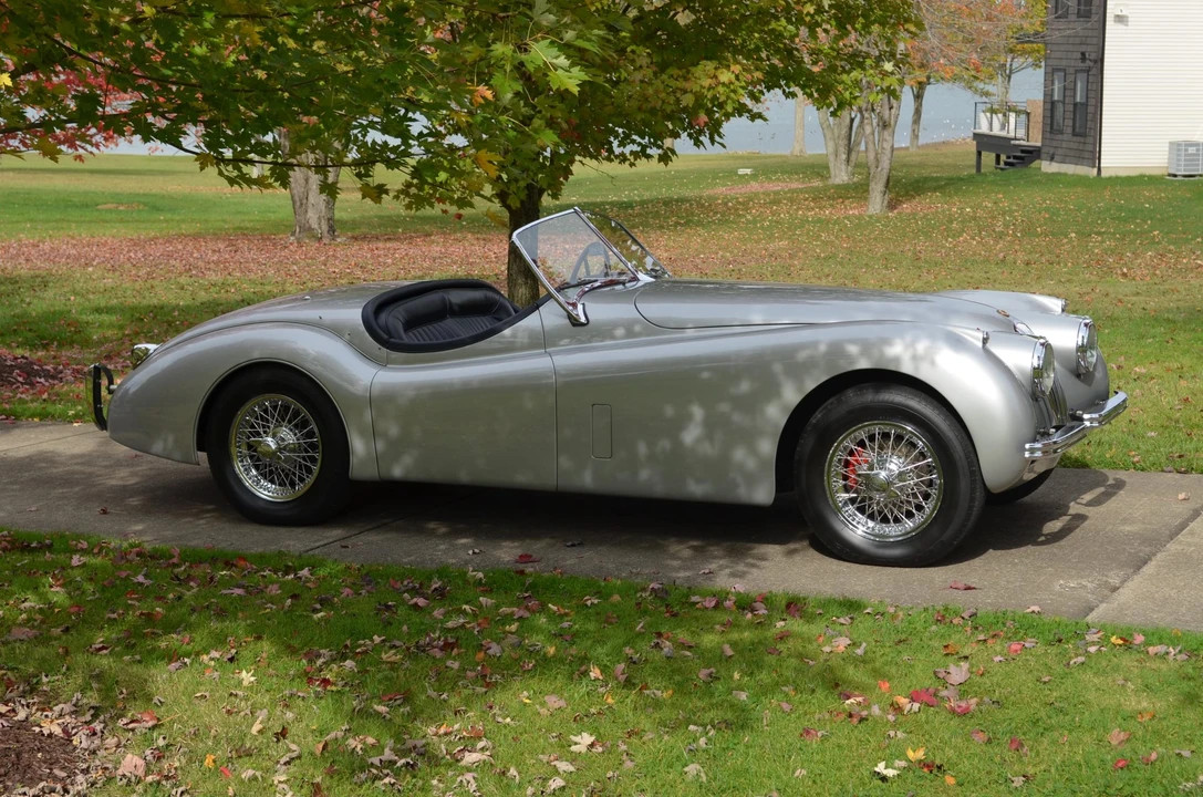 1954 Jaguar XK120 Special Equipment - Image 12 of 31
