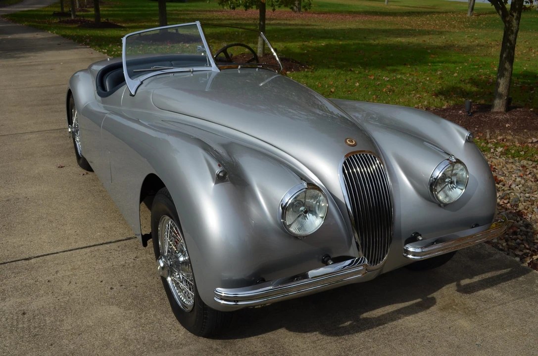 1954 Jaguar XK120 Special Equipment - Image 16 of 31