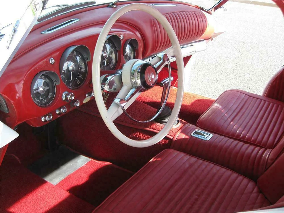 1954 Kaiser Darrin - Image 3 of 4