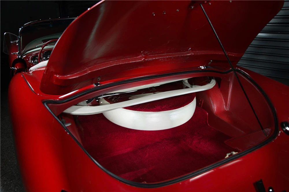 1954 Kaiser Darrin - Image 7 of 8