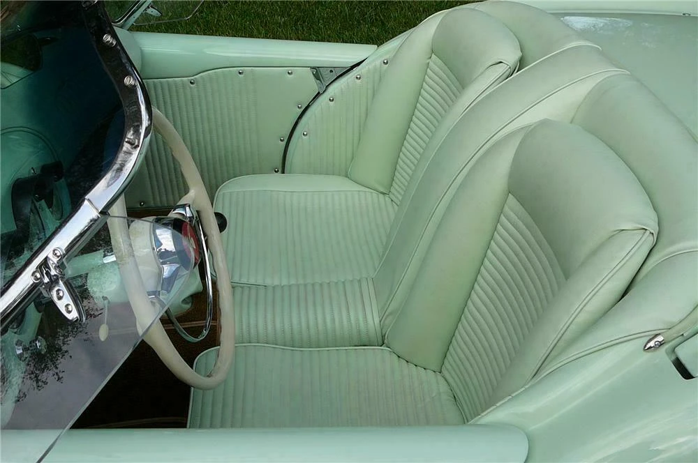 1954 Kaiser Darrin - Image 4 of 5