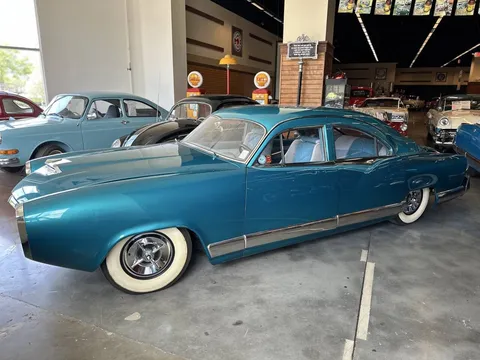 1954 Kaiser Manhattan