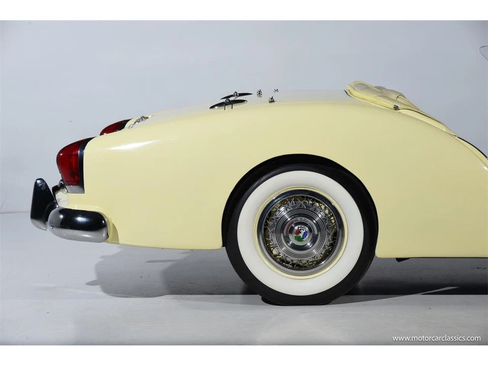 1954 Kaiser Darrin - Image 26 of 31