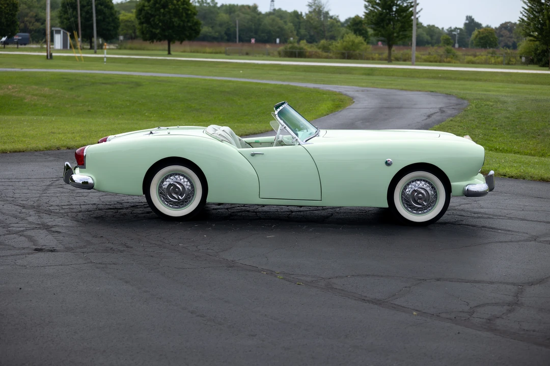 1954 Kaiser Darrin - Image 17 of 31