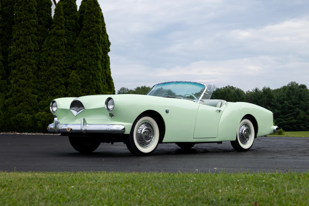 1954 Kaiser Darrin - Image 2 of 31