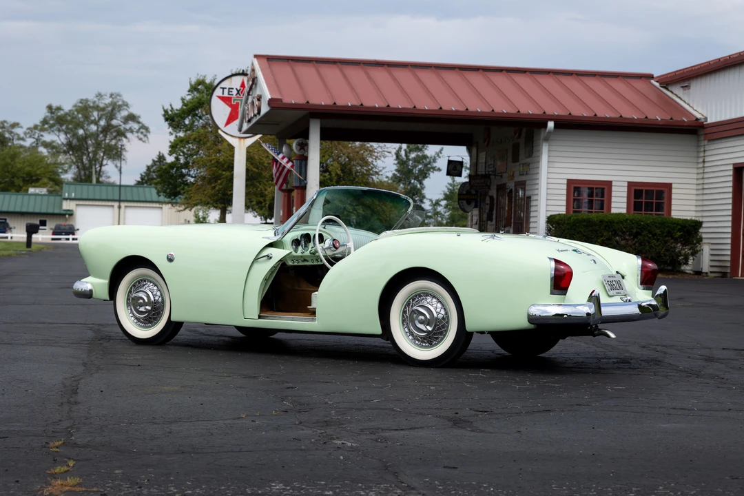 1954 Kaiser Darrin - Image 9 of 31