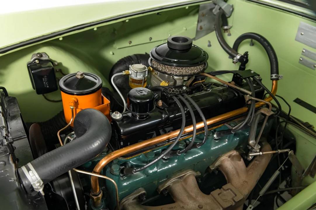 1954 Kaiser Darrin - Image 16 of 31