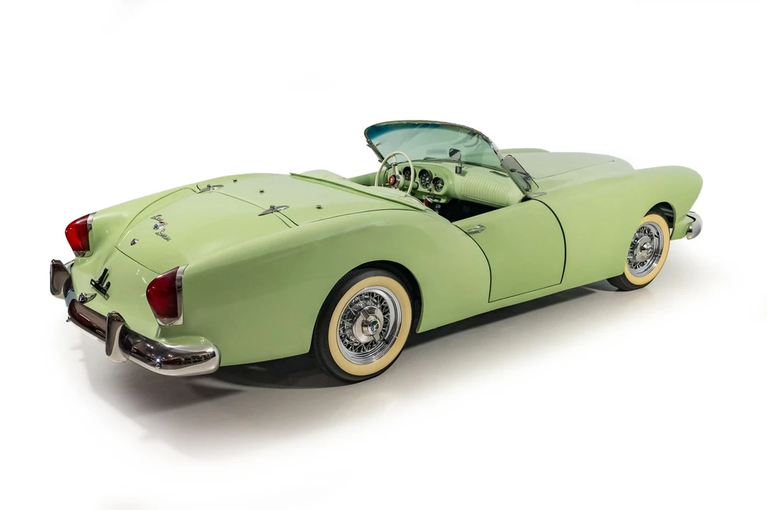 1954 Kaiser Darrin - Image 3 of 31