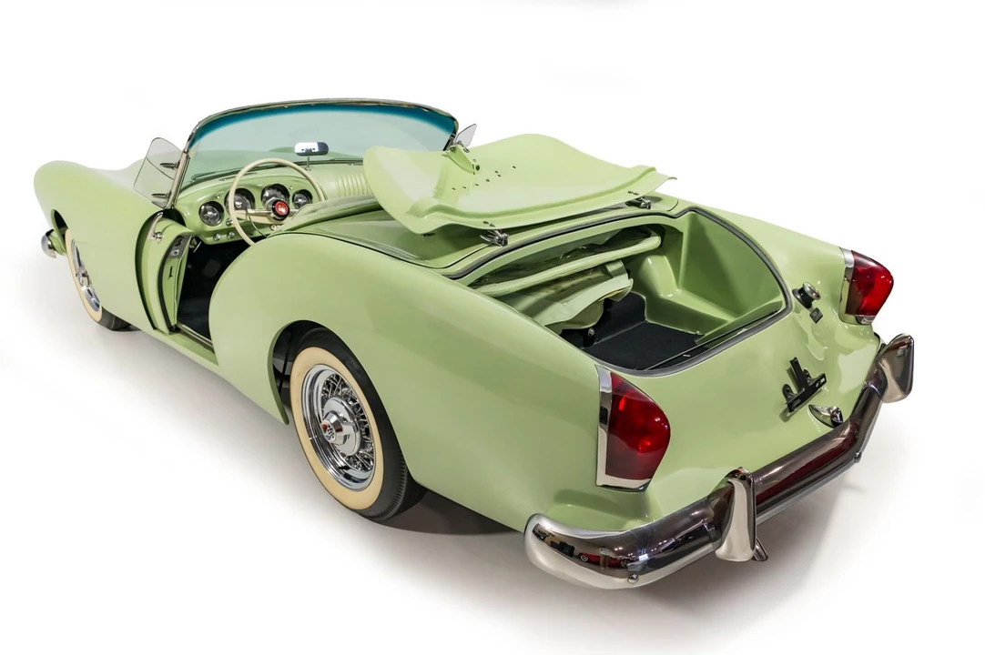 1954 Kaiser Darrin - Image 10 of 31