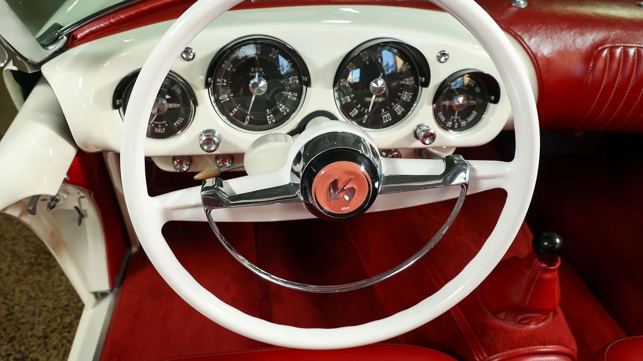 1954 Kaiser Darrin - Image 27 of 31